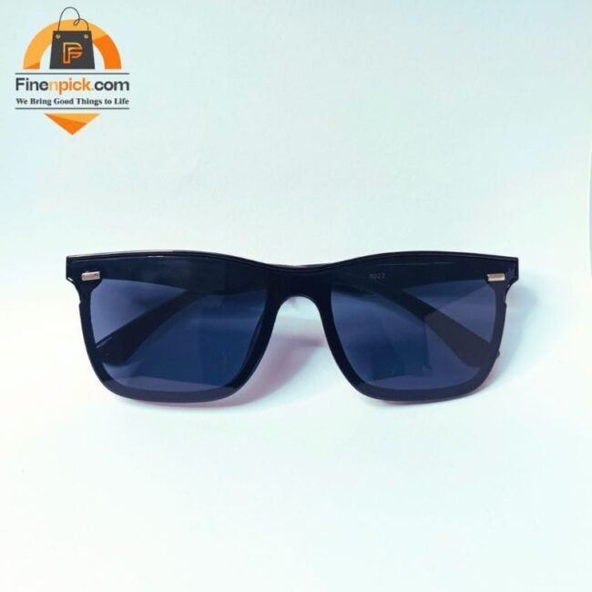Stylish Black Sunglass 8022